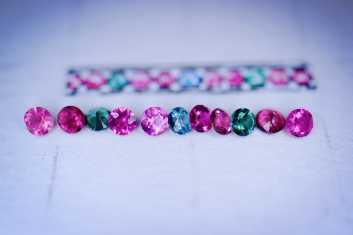 碧玺小细戒 碧玺的小细戒,好多宝宝想要吧,哈哈,这是个情结。我也有~~ -菩心晶舍