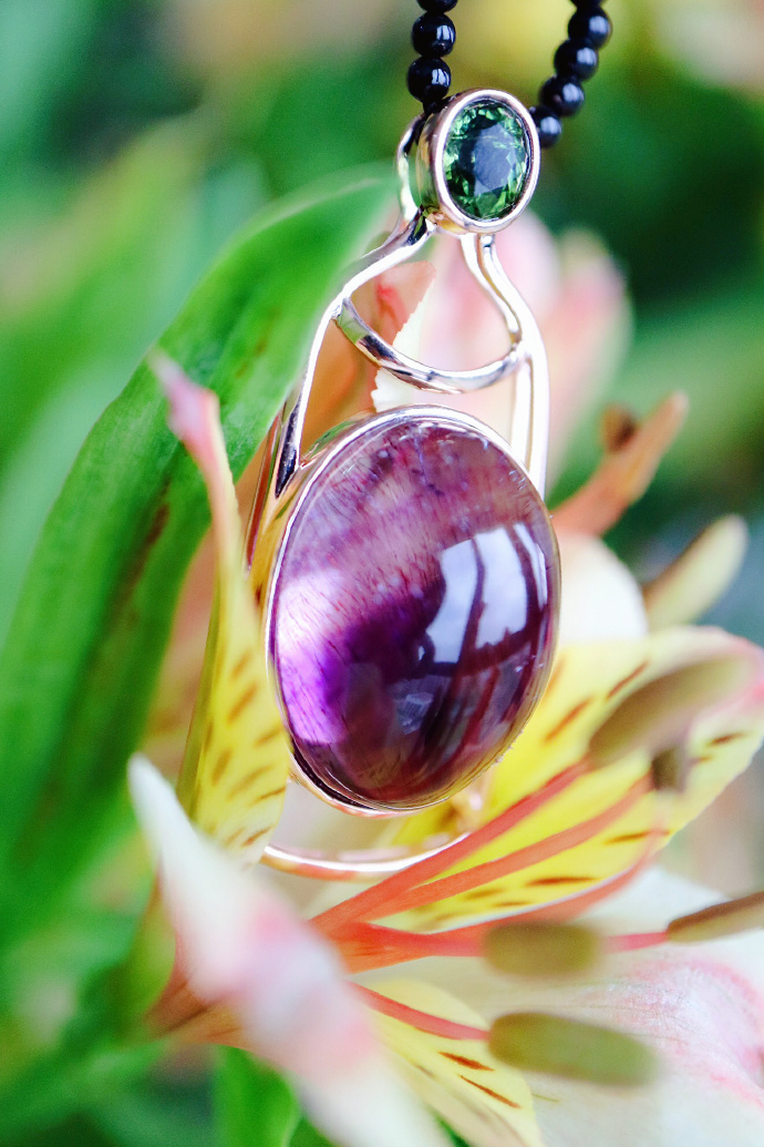 紫发晶 | 金字塔