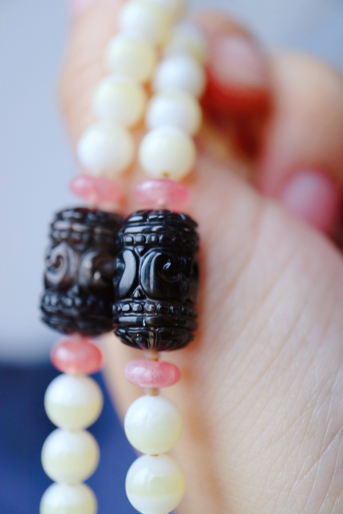 砗磲 | 碧玺 | 红纹石