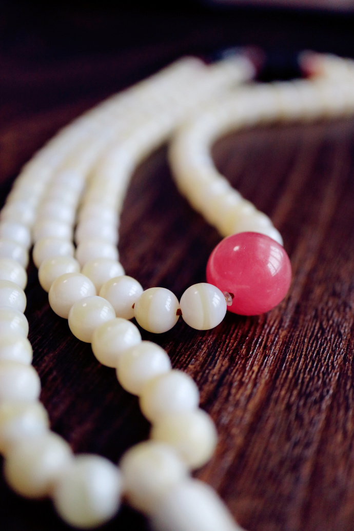 砗磲 | 碧玺 | 红纹石