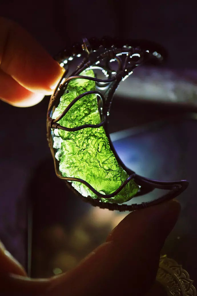 菩心晶舍-捷克陨石 你佩戴捷克陨石之后有什么梦境体验吗?-菩心晶舍