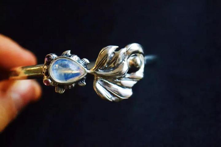 菩心晶舍-月光石手镯