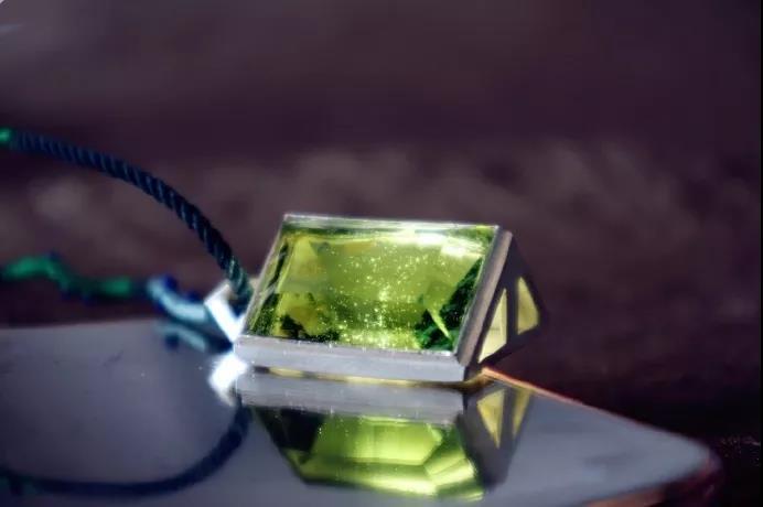 捷克陨石纯银款金字塔项链