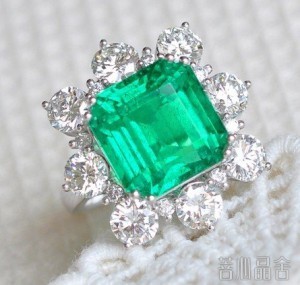 祖母绿佩戴与保养-菩心晶舍
