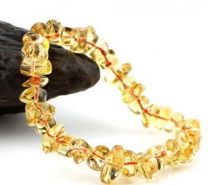 黄水晶的佩戴方法-菩心晶舍