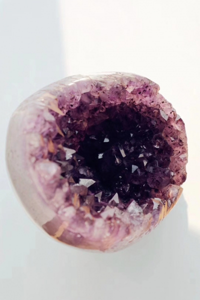 【紫晶摆件】紫晶洞是最常见的消磁、改善风水摆件-菩心晶舍