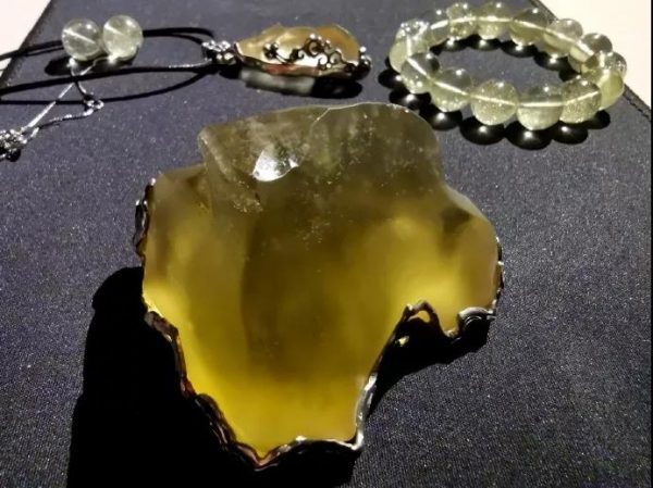 [转载]关于利比亚黄金陨石的人体磁场实验-菩心晶舍