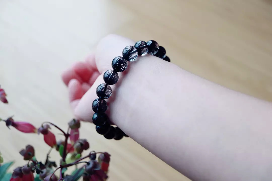 黑发晶 黑发晶的功效与作用,佩戴发晶手链有什么好处?-菩心晶舍