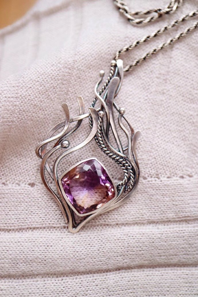 紫黄晶Ametrine—玻利维亚的神奇宝石-菩心晶舍
