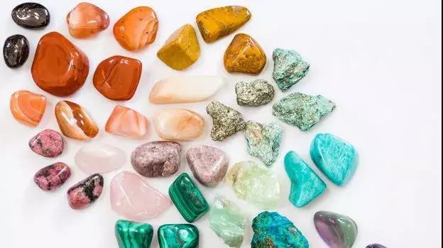 Crystal Stones 神奇的水晶治疗 摘自《晶石的能量》-菩心晶舍