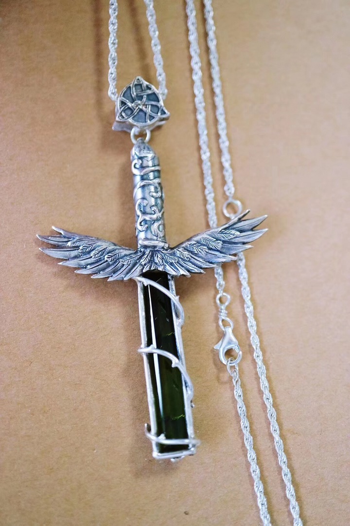 【碧玺】一枚权杖，可以守护你不断扬升的身心灵-菩心晶舍
