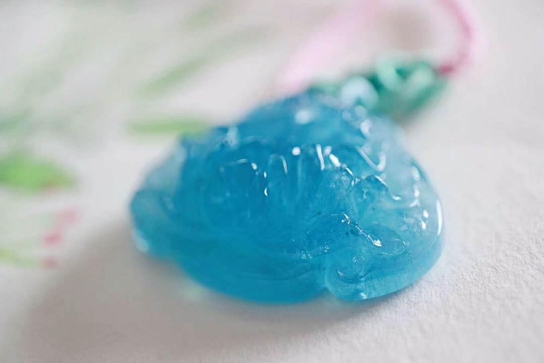 海蓝宝 海蓝宝的颜色等级怎么区分,大概价值多少?-菩心晶舍