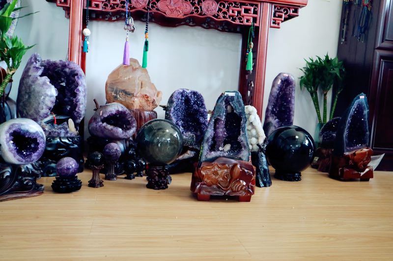 紫晶洞 紫水晶洞不能放家里?为什么紫晶洞那么火?-菩心晶舍