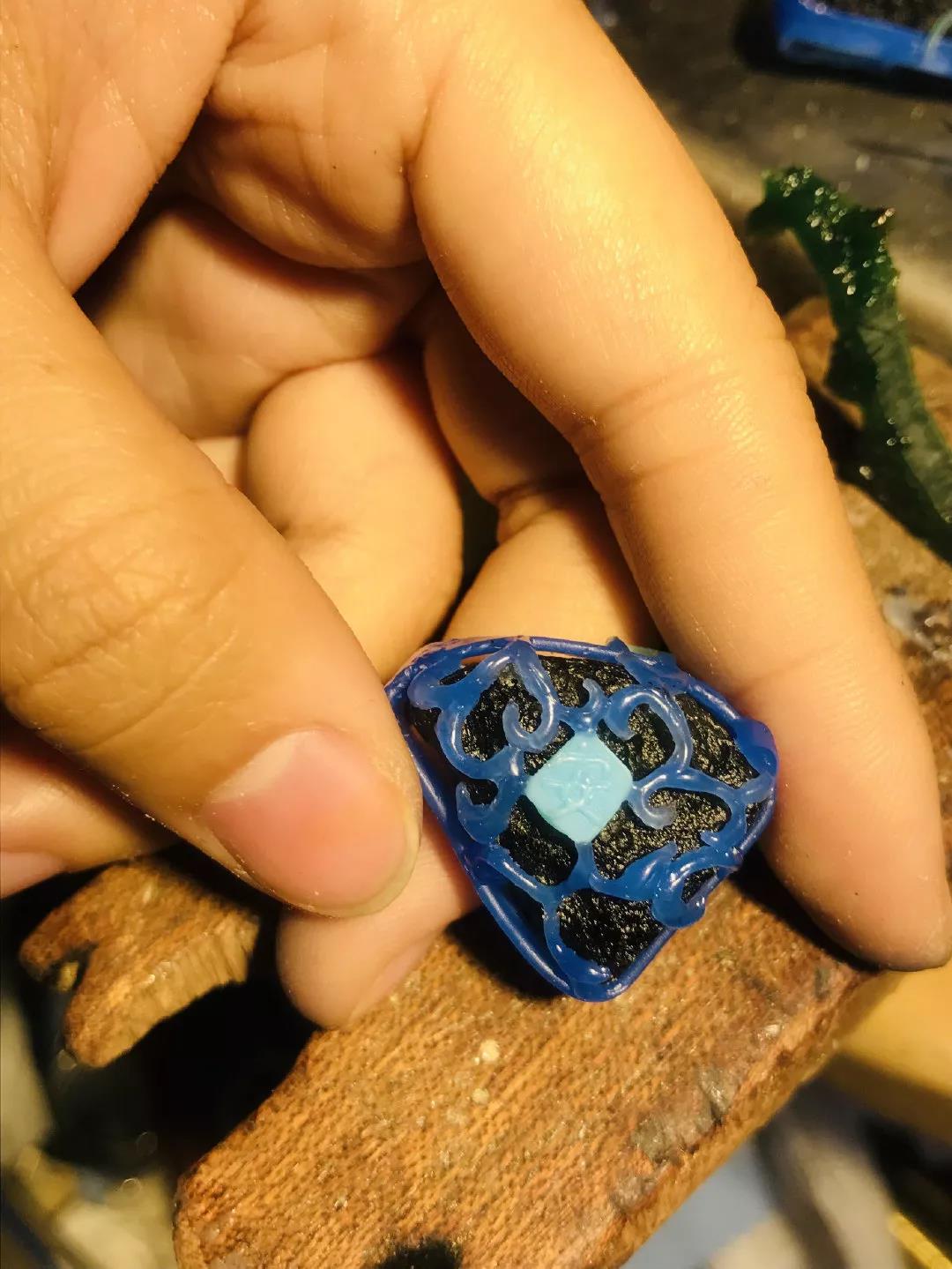雕蜡过程图3 菩心晶舍别针款捷克陨石手工制作全过程,细微处见用心!-菩心晶舍
