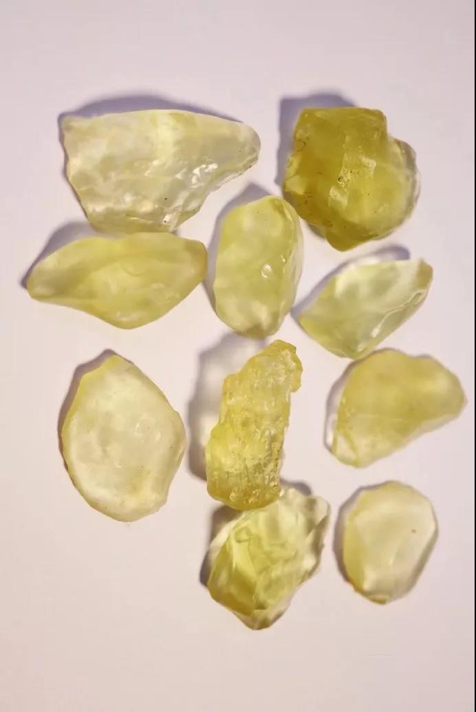 图3最好的利比亚陨石 了解神秘的利比亚黄金陨石,看图识别真假利比亚黄金陨石-菩心晶舍
