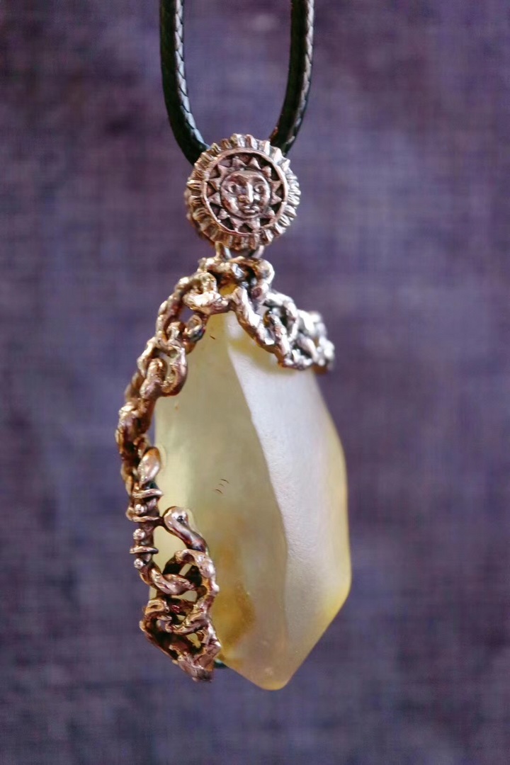 利比亚黄金陨石