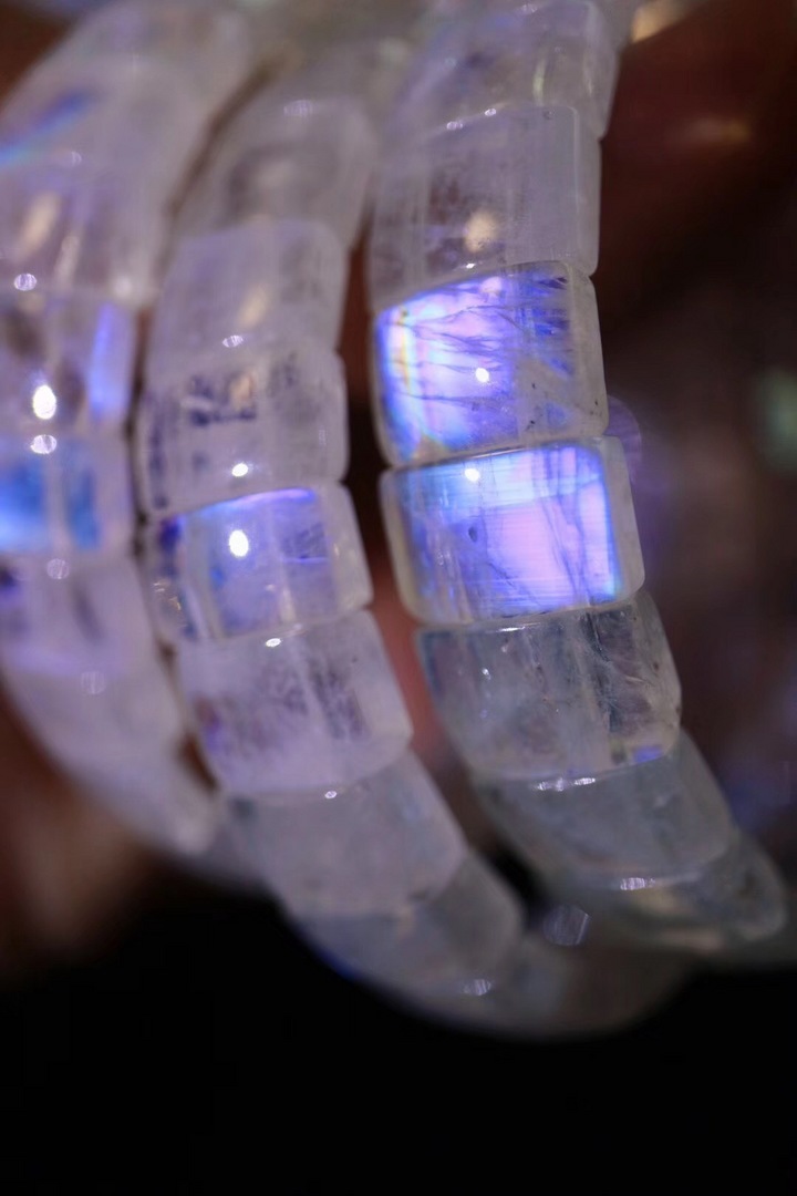 【菩心 ｜ 月光​石】