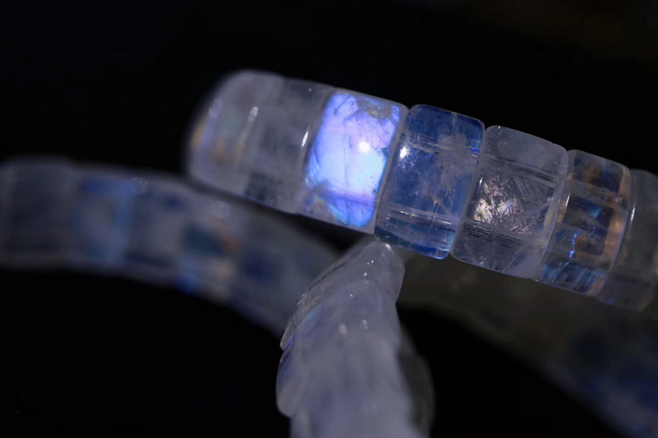 【菩心 ｜ 月光​石】