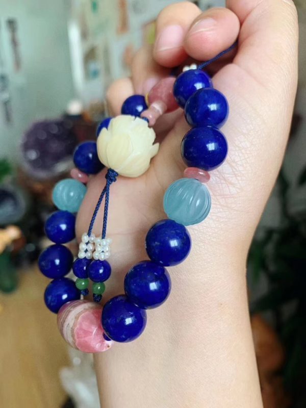 十八子手持怎么配?原来青金石做成十八子手持这么美!-菩心晶舍