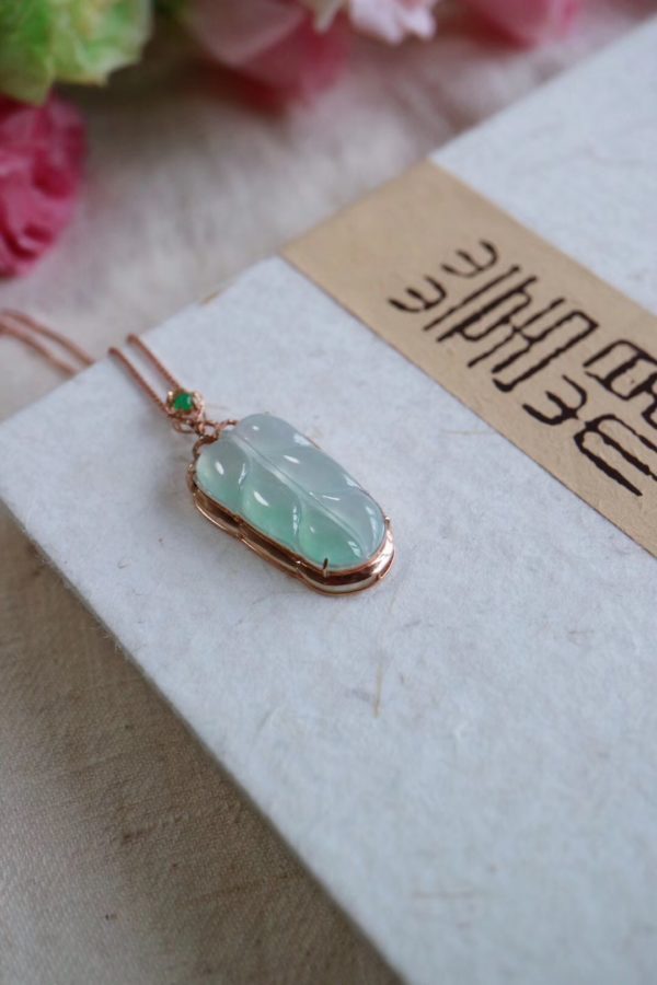 男女佩戴翡翠树叶分别代表什么寓意?-菩心晶舍