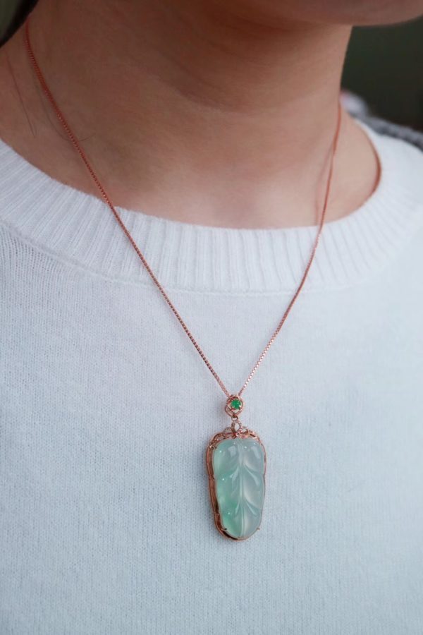 男女佩戴翡翠树叶分别代表什么寓意?-菩心晶舍