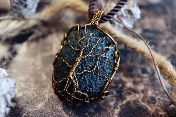 捷克陨石生命之树和法蒂玛之手绕线的寓意是什么?-菩心晶舍