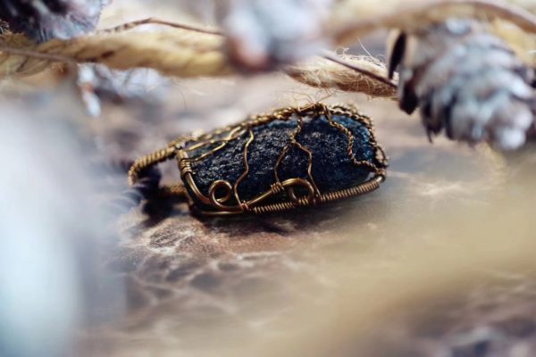 捷克陨石生命之树和法蒂玛之手绕线的寓意是什么?-菩心晶舍