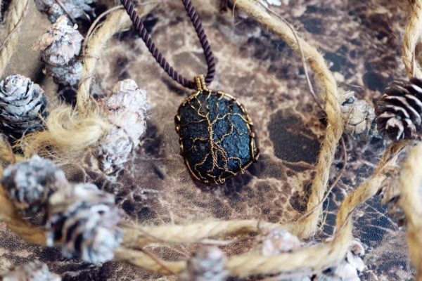 捷克陨石生命之树和法蒂玛之手绕线的寓意是什么?-菩心晶舍