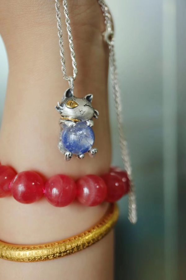 菩心晶舍的蓝发晶撸猫款吊坠出成品啦！喜欢撸猫的看过来..-菩心晶舍