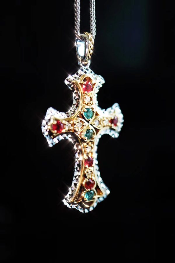 菩心晶舍重金打造碧玺十字架吊坠,时尚小姐姐的标配-菩心晶舍