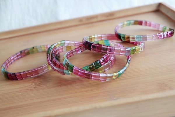 什么人适合佩戴碧玺首饰呢?-菩心晶舍