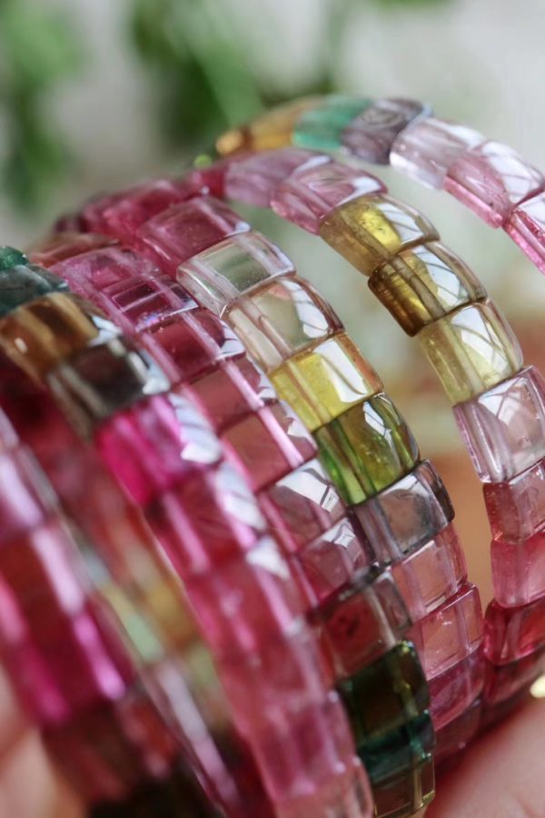 什么人适合佩戴碧玺首饰呢?-菩心晶舍