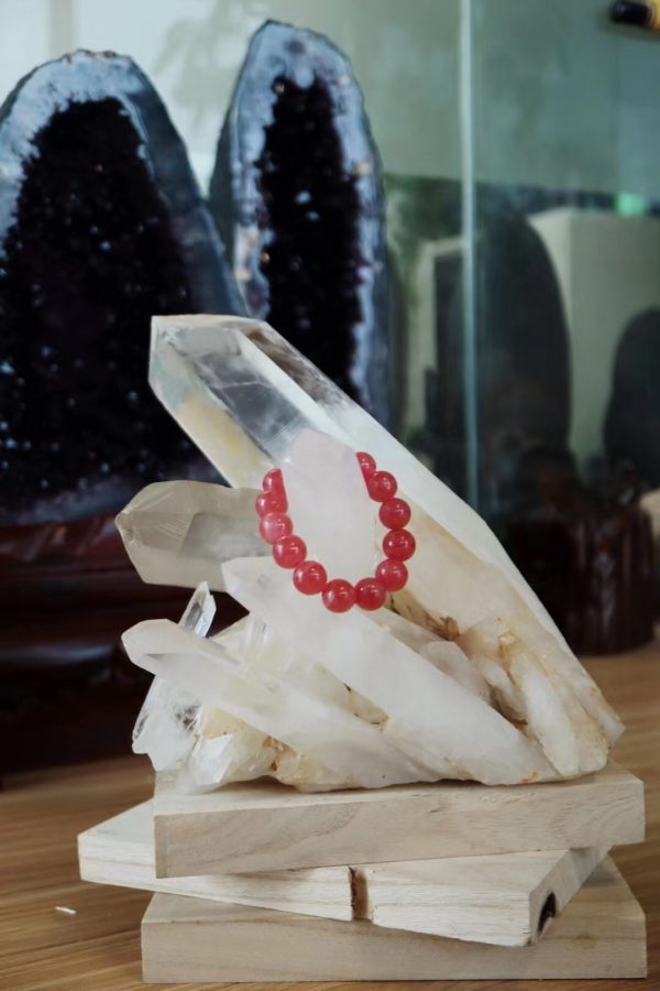 白水晶簇是什么?白水晶簇可以招财吗?-菩心晶舍