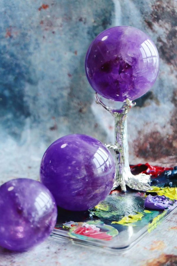 紫水晶球风水摆件的作用和寓意-菩心晶舍