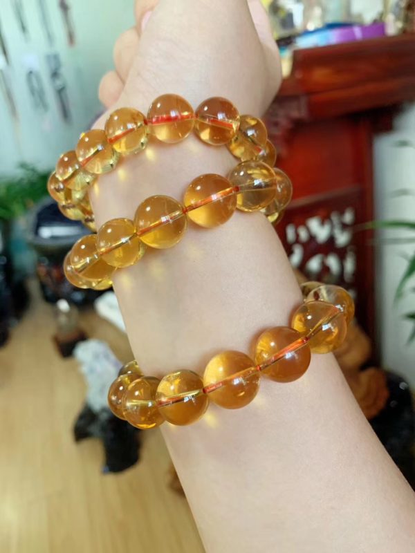 顶级的巴西黄水晶价格高吗 黄水晶有收藏价值吗 菩心晶舍