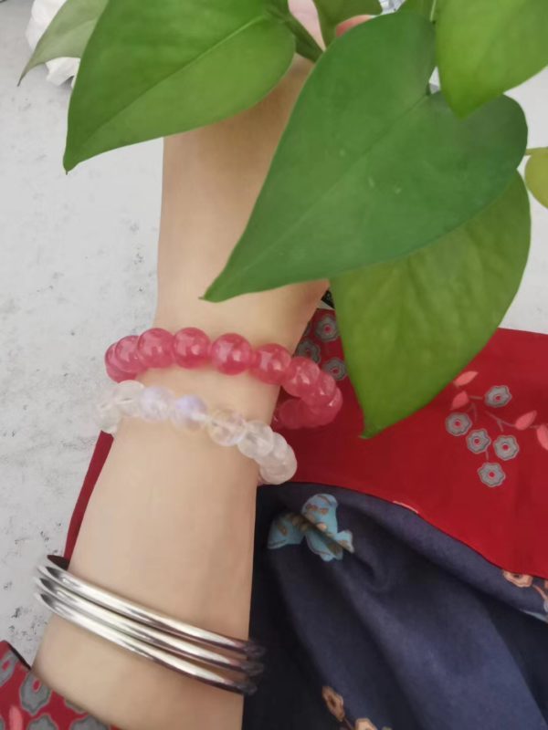 【客户返图】准妈咪,月光石安胎,红纹石开心轮,都好有爱呢。-菩心晶舍