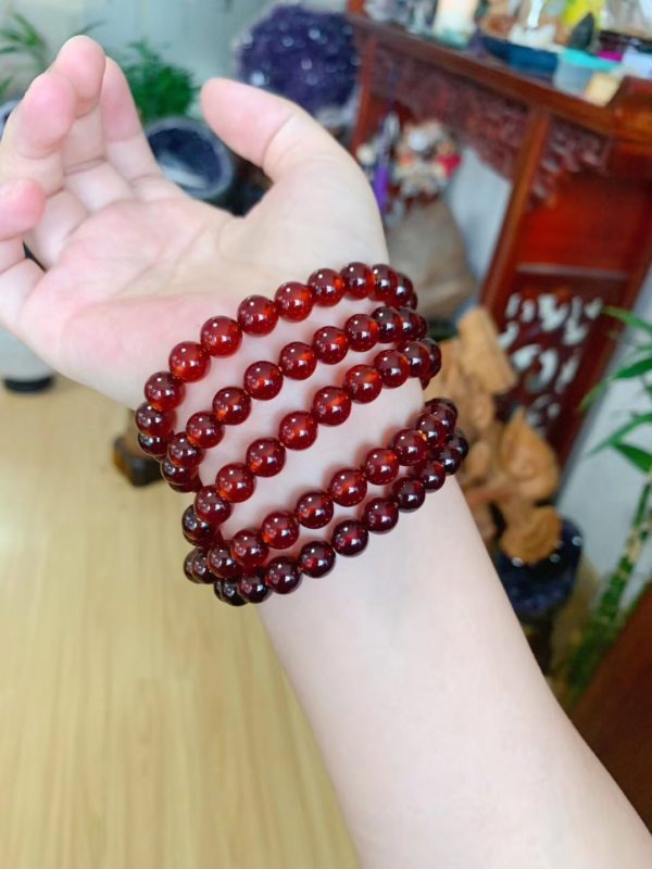 天然橙石榴石有什么作用?女人戴石榴石有哪些好处?-菩心晶舍