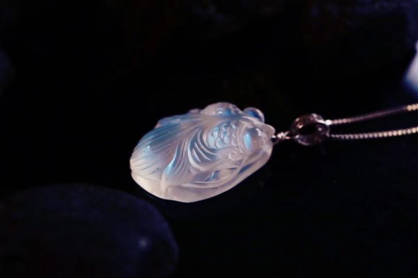 月光石有哪些美好的传说和寓意?-菩心晶舍