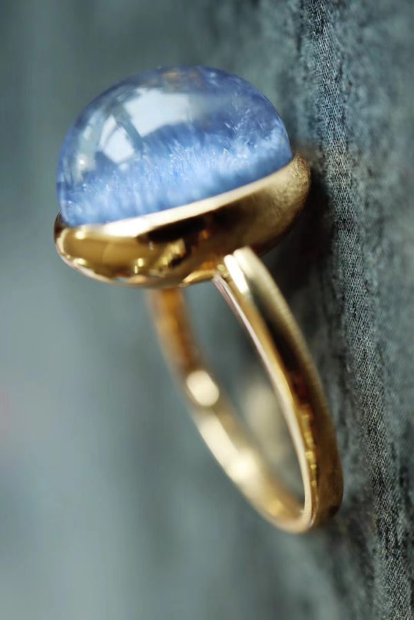 奉上两款简单精致镶嵌蓝发晶戒指，极简主义者最爱-菩心晶舍