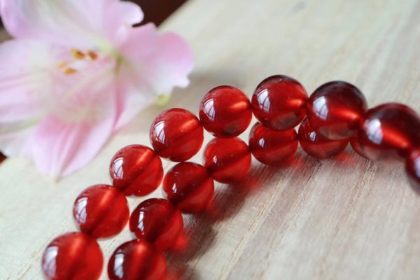 常佩戴石榴石有什么好处?-菩心晶舍