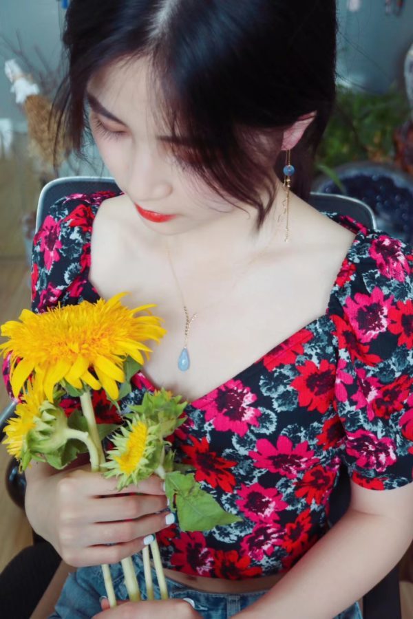 快看蓝发晶仙仙锁骨链,真的好百搭!-菩心晶舍