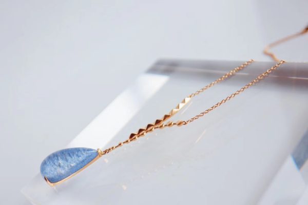 快看蓝发晶仙仙锁骨链,真的好百搭!-菩心晶舍