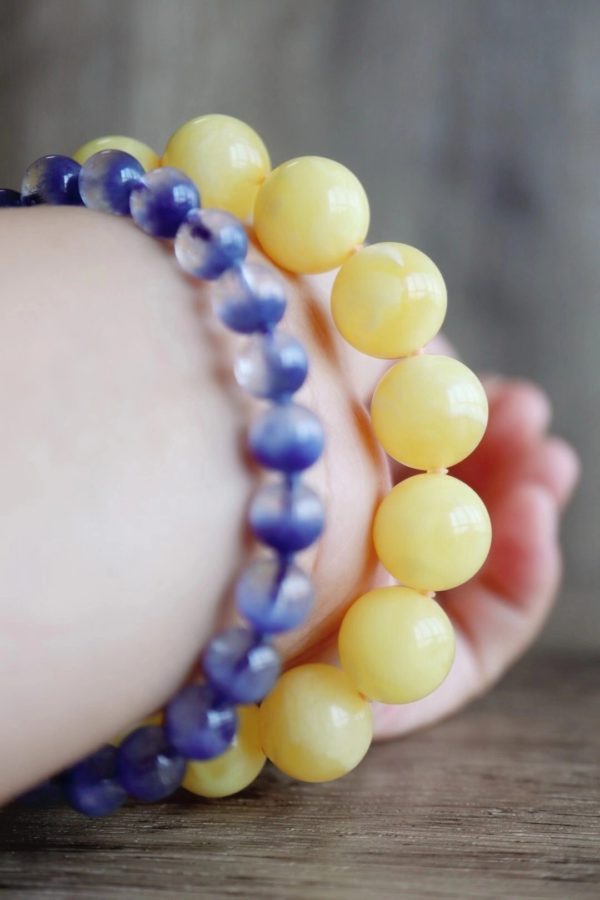 女人戴蜜蜡对身体有哪些好处?-菩心晶舍