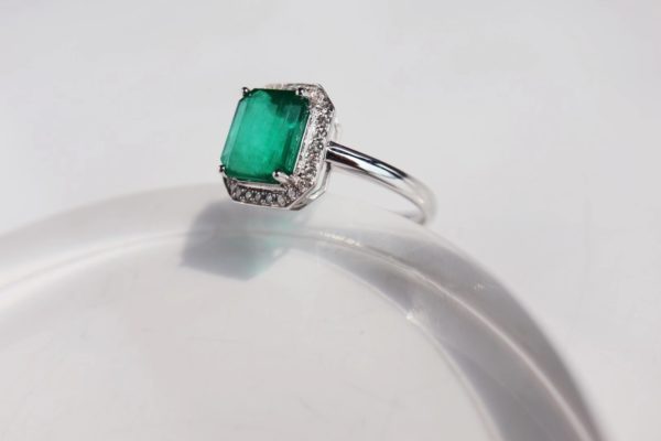 绝美的祖母绿经典款,一颗永流传-菩心晶舍