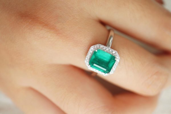 绝美的祖母绿经典款,一颗永流传-菩心晶舍