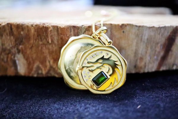 给双胞胎定制的一对碧玺龙凤宝宝牌-菩心晶舍