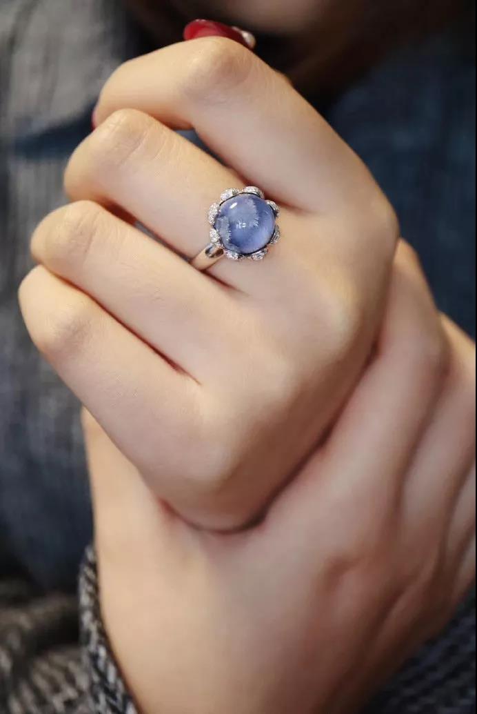 蓝发晶为什么贵?如何分辨真假蓝发晶?-菩心晶舍