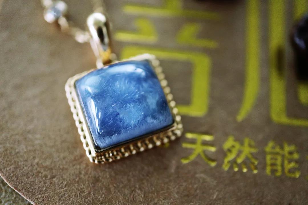 蓝发晶为什么贵?如何分辨真假蓝发晶?-菩心晶舍
