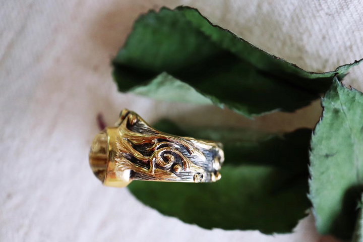 【肌理感钛晶戒】