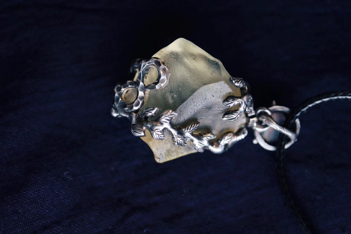 利比亚黄金陨石